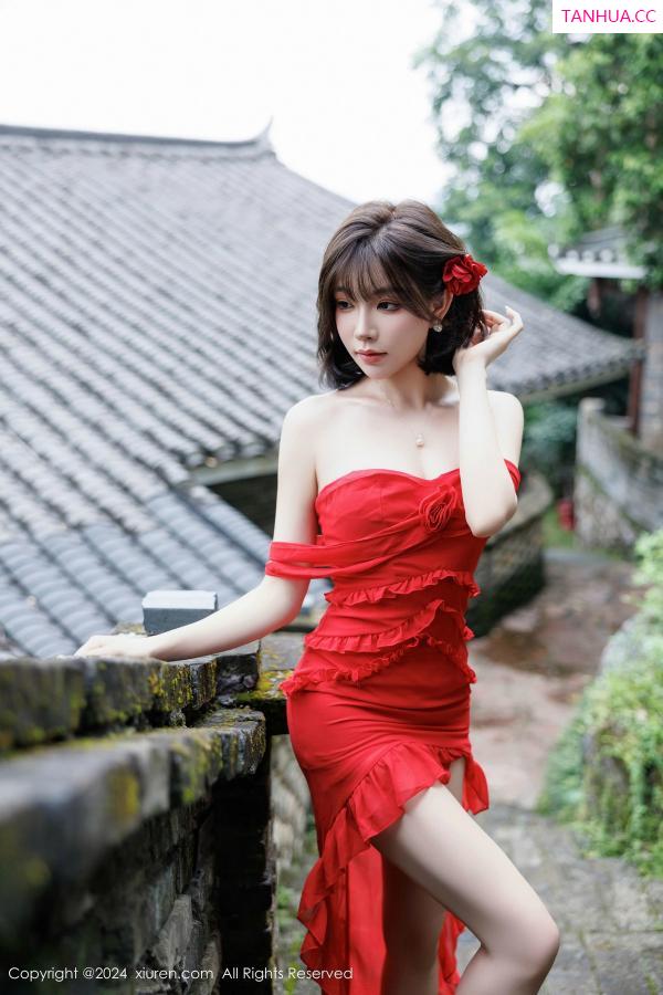 陈芝 芝芝Booty [XiuRen]高清写真图 2024.11.14 No.9449 徐莉芝Booty 黑丝美腿第15张图片